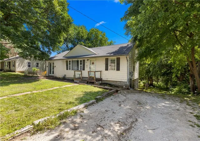 Photo 2 of Single family home for sale at 9125 Cherry St, Kansas City, MO 64131 | MLS# 2635310 | Listing updated on 2026-08-15