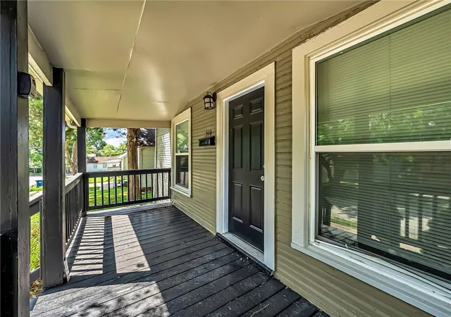 4th image of 510 N Grover St, Liberty, MO 64068 | MLS# 2635316