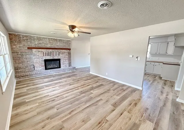 5th image of 416 N Prewitt St, Nevada, MO 64772 | MLS# 2635318