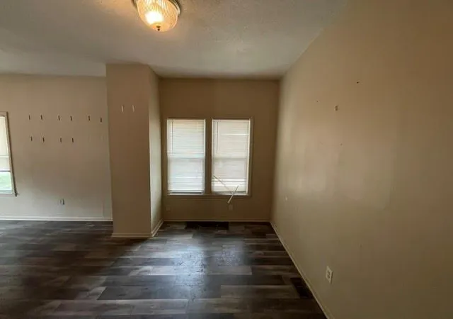 4th image of 120 W Jefferson St, Pittsburg, KS 66762 | MLS# 2635320