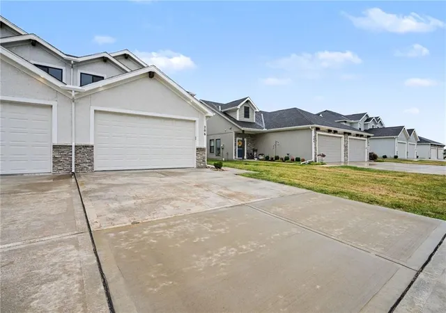 4th image of 206 Walker St, Smithville, MO 64089 | MLS# 2635324