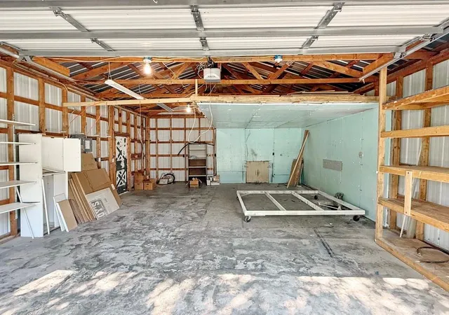 4th image of 111 E Poplar St, El Dorado Springs, MO 64744 | MLS# 2635328
