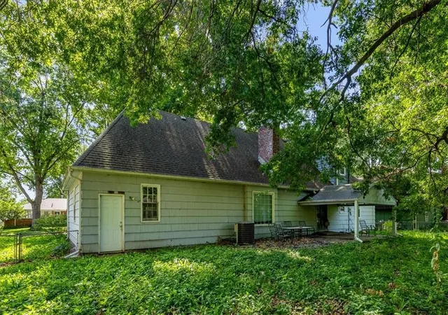 8th image of 5206 Spring Ave, Kansas City, MO 64133 | MLS# 2635335