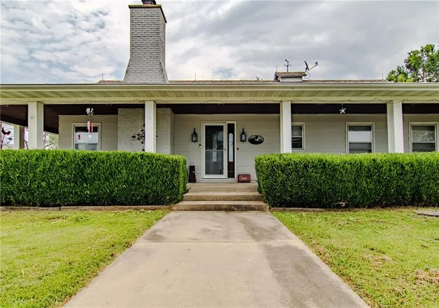 2nd image of 8132 N Hwy 13 Hwy, Clinton, MO 64735 | MLS# 2635343