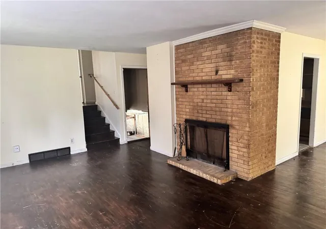 Photo 2 of Single family home for sale at 9810 Bennington Ave, Kansas City, MO 64134 | MLS# 2635346 | Listing updated on 2026-08-06