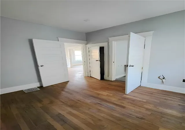 Photo 3 of Sale Pending at 5802 Thompson Ave, Kansas City, MO 64123 | MLS# 2635349 | Listing updated on 2026-08-31