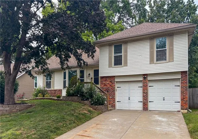 1st image of 14620 W 90th Street, Lenexa, KS 66215 | MLS# 2635358