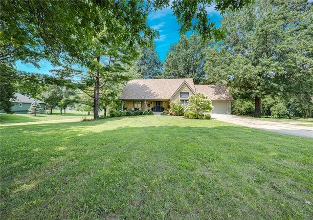 1st image of 13112 Smart Rd, Lees Summit, MO 64086 | MLS# 2635361