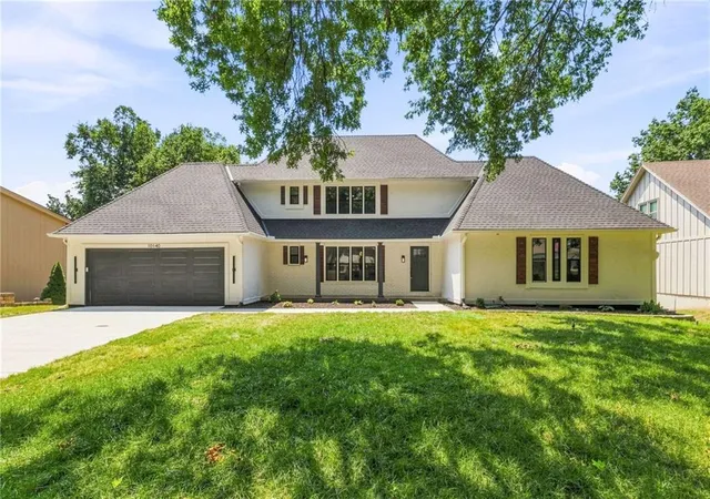 1st image of 10140 Mackey St, Overland Park, KS 66212 | MLS# 2635372