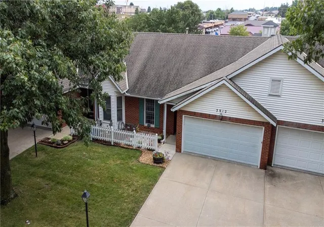 Photo 3 of Sale Pending at 3912 Westgate Dr, Saint Joseph, MO 64506 | MLS# 2635374 | Listing updated on 2026-08-22