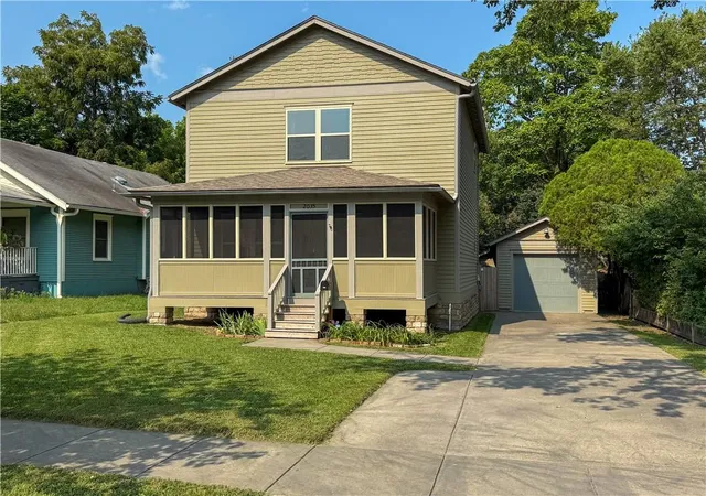 1st image of 2035 Barker Ave, Lawrence, KS 66046 | MLS# 2635383