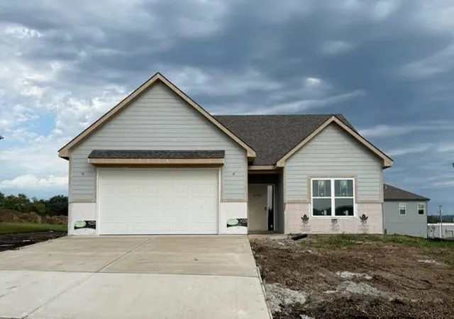 Photo 1 of Single family home for sale at 675 S Ranson Pl, Independence, MO 64056 | MLS# 2635388 | Listing updated on 2026-08-20