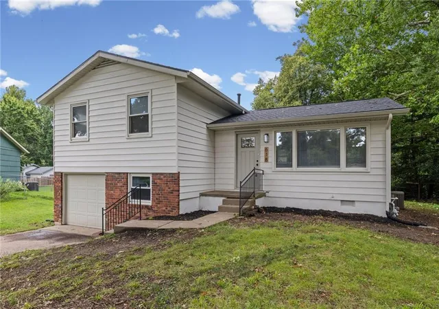 36th image of 618 Saratoga Pl, Lawrence, KS 66046 | MLS# 2635396