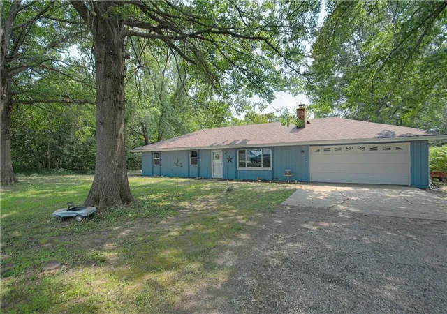 Photo 4 of Single family home for sale at 11325 Deer Hvn Ln, Excelsior Springs, MO 64024 | MLS# 2635401 | Listing updated on 2026-09-05