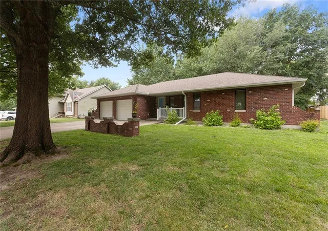 2nd image of 803 Ozark Short Line N/a, Odessa, MO 64076 | MLS# 2635402