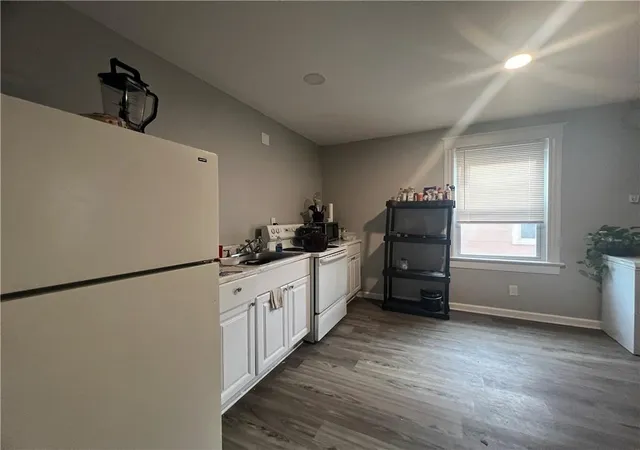 Listing Photo 3 - Condo for sale in building located at 3012 College Ave, Kansas City, MO 64128