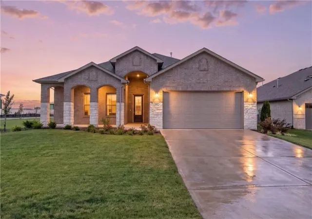 1st image of 22668 W 88th Ter, Lenexa, KS 66227 | MLS# 2635414