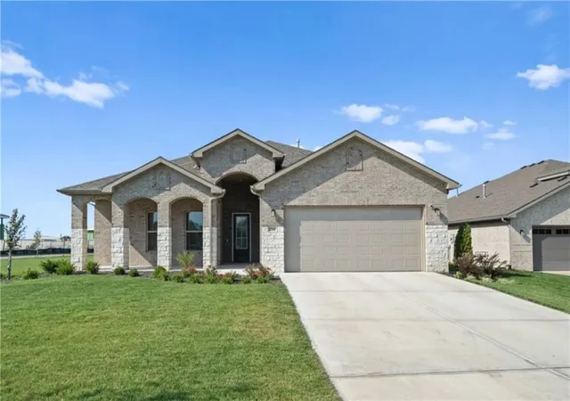 2nd image of 22668 W 88th Ter, Lenexa, KS 66227 | MLS# 2635414