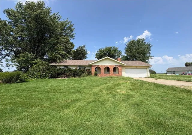 1st image of 720 Meadow Ln, Nevada, MO 64772 | MLS# 2635425