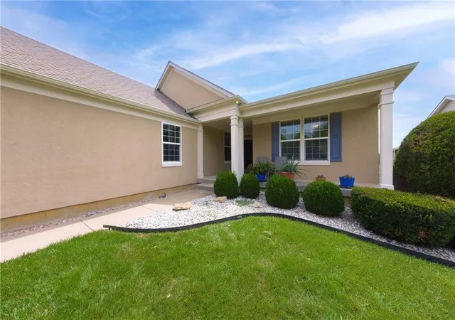 3rd image of 23721 W 88th Street, Lenexa, KS 66227 | MLS# 2635427