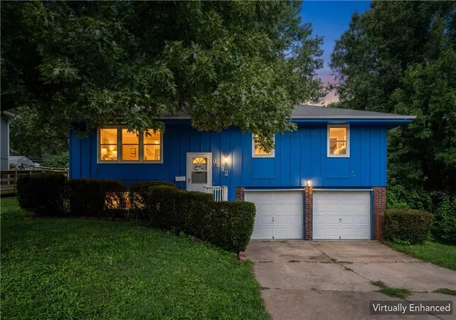 Photo 1 of Single family home for sale at 9812 Hillcrest Rd, Kansas City, MO 64134 | MLS# 2635432 | Listing updated on 2026-08-28