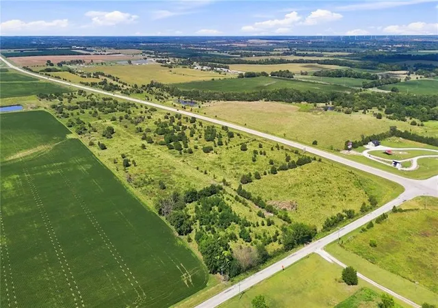 3rd image of 1700 N Dakota Rd, Iola, KS 66749 | MLS# 2635434