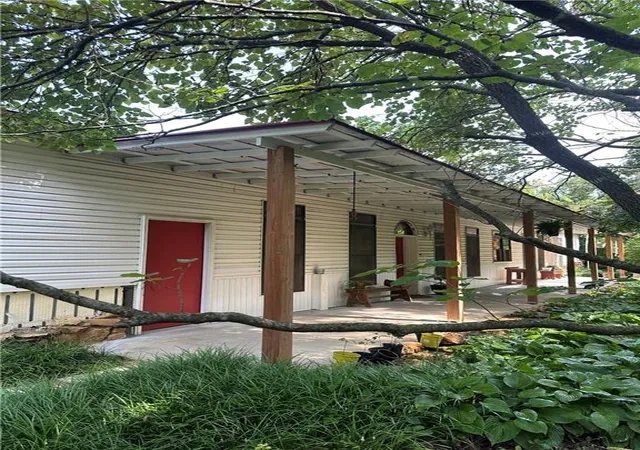 1st image of 321 Nw 1071st Rd, Centerview, MO 64093 | MLS# 2635435