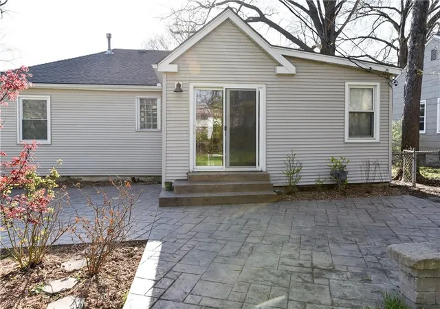 Photo 10 of Single family home for sale at 5919 El Monte St, Fairway, KS 66205 | MLS# 2635441 | Listing updated on 2026-09-14