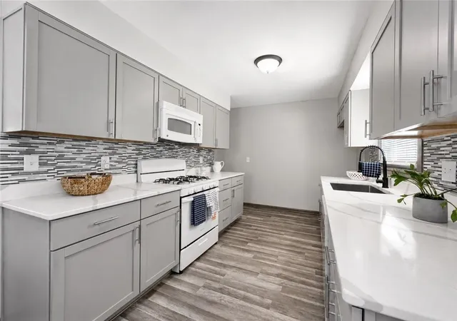 Photo 5 of Sale Pending at 4202 N Bellefontaine Ave, Kansas City, MO 64117 | MLS# 2635449 | Listing updated on 2026-08-19