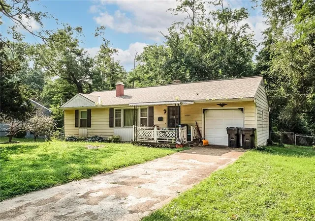Photo 2 of Single family home for sale at 10905 E 62nd Terrace, Raytown, MO 64133 | MLS# 2635452 | Listing updated on 2026-08-28
