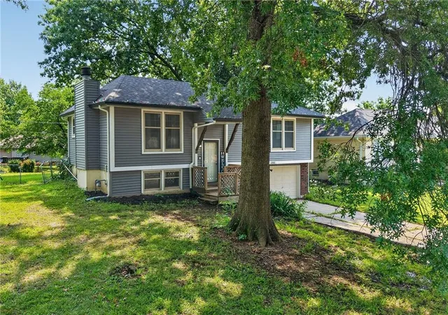 Photo 1 of Single family home for sale at 11931 Manchester Ave, Grandview, MO 64030 | MLS# 2635459 | Listing updated on 2026-08-31