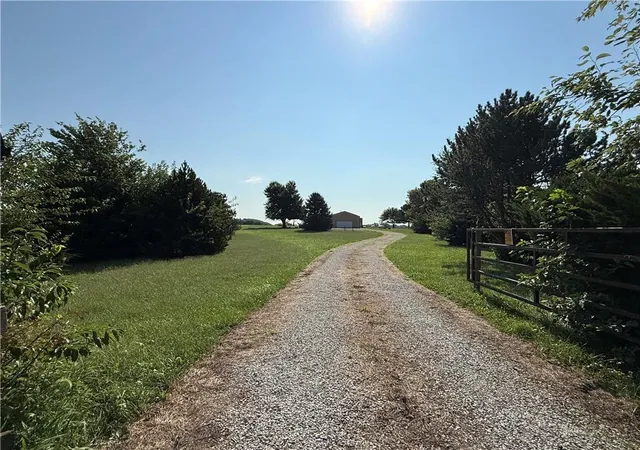 1st image of 5647 Sw Mccomas Ln, Plattsburg, MO 64477 | MLS# 2635460