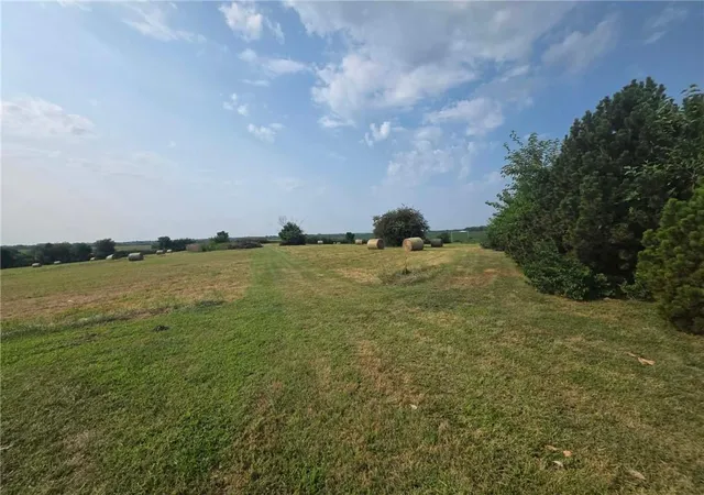 3rd image of 5647 Sw Mccomas Ln, Plattsburg, MO 64477 | MLS# 2635460