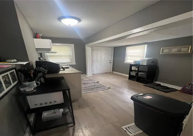 4th image of 2905 E 61St St, Kansas City, MO 64130 | MLS# 2635469