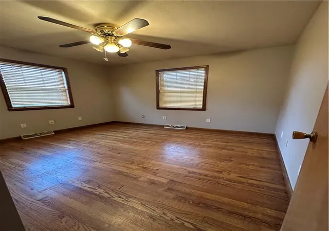 Photo 4 of Single family home for sale at 8404 Booth Ave, Raytown, MO 64138 | MLS# 2635480 | Listing updated on 2026-08-07