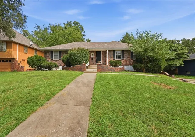 Photo 1 of Single family home for sale at 8705 Tennessee Ave, Raytown, MO 64138 | MLS# 2635487 | Listing updated on 2026-08-12