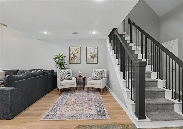 Photo 3 of Sale Pending at 221 Woodbridge Ln, Kansas City, MO 64145 | MLS# 2635497 | Listing updated on 2026-08-24