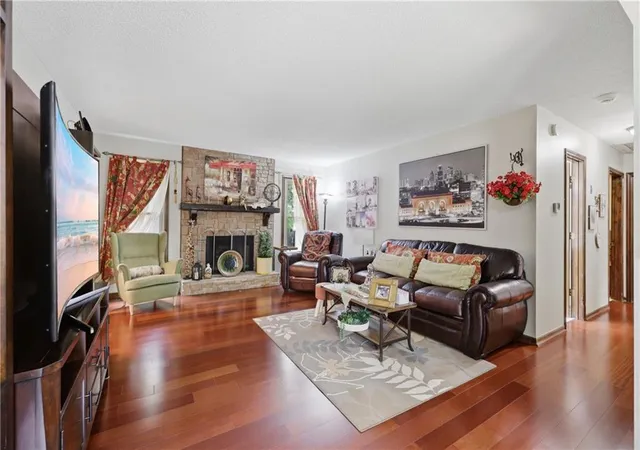 Photo 2 of Single family home for sale at 4680 N Olive St, Kansas City, MO 64116 | MLS# 2635505 | Listing updated on 2026-08-27
