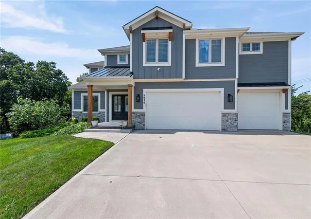 1st image of 5999 N Oak Creek Ct, Kansas City, MO 64152 | MLS# 2635506