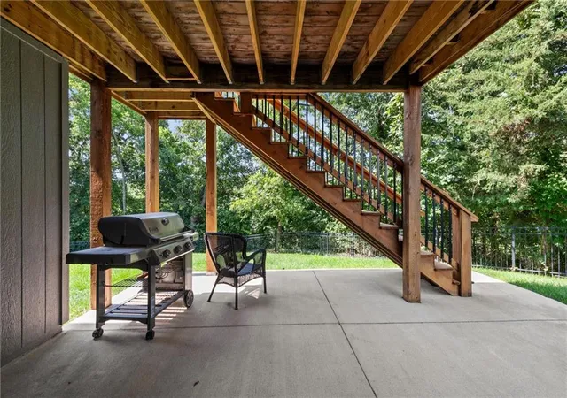 Photo 44 of Sale Pending at 5999 N Oak Crk Ct, Kansas City, MO 64152 | MLS# 2635506 | Listing updated on 2026-08-17