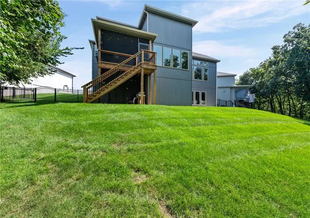 5th image of 5999 N Oak Creek Ct, Kansas City, MO 64152 | MLS# 2635506