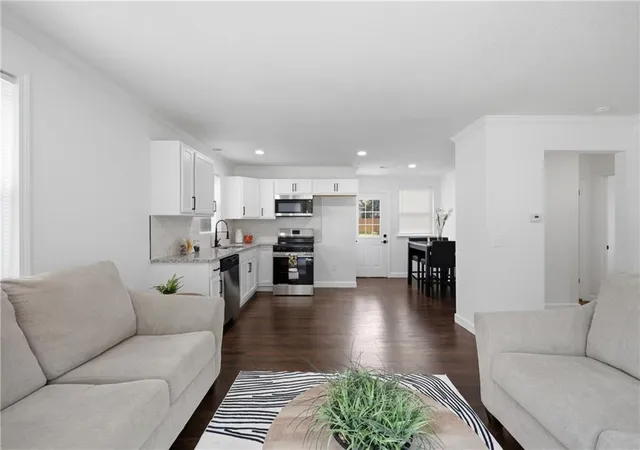 Photo 2 of Single family home for sale at 4609 Llyod St, Kansas City, KS 66103 | MLS# 2635508 | Listing updated on 2026-09-22