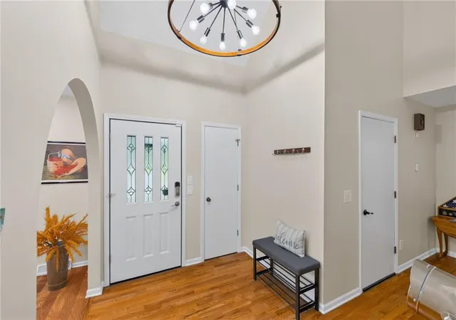 Photo 3 of Single family home for sale at 1120 NE 82nd Street, Kansas City, MO 64118 | MLS# 2635513 | Listing updated on 2026-08-30