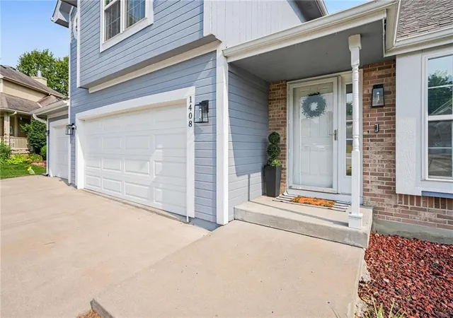 3rd image of 1408 Ne 196Th Ct, Smithville, MO 64089 | MLS# 2635515
