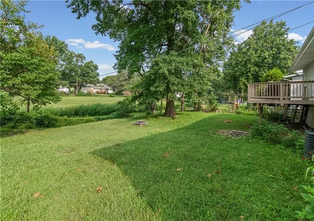 35th image of 6104 N Euclid Ave, Kansas City, MO 64118 | MLS# 2635522