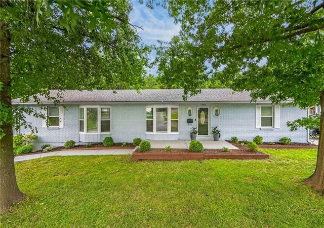 1st image of 9921 W 67th St, Shawnee, KS 66203 | MLS# 2635529