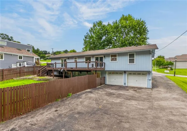 3rd image of 9921 W 67th Street, Shawnee, KS 66203 | MLS# 2635529