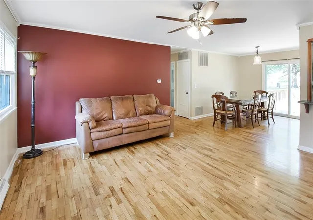 2nd image of 301 E 3rd St, Altamont, KS 67330 | MLS# 2635533