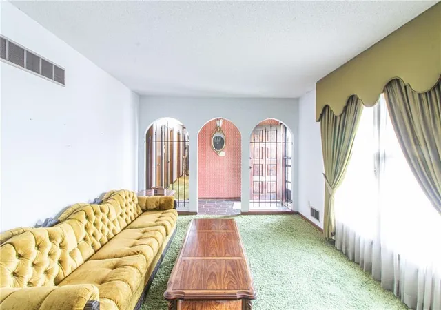 Photo 3 of Sale Pending at 3026 S Kendall Dr, Independence, MO 64055 | MLS# 2635543 | Listing updated on 2026-08-23