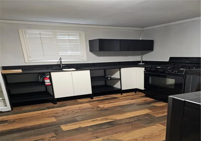 Photo 3 of Single family home for sale at 4007 Park Ave, Kansas City, MO 64130 | MLS# 2635550 | Listing updated on 2026-08-11